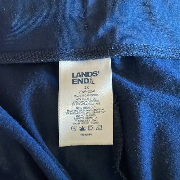 ♥️ Bundle of 2 | Navy Lounge Mid Rise Wide Leg Crop Pajama Pants - Picture 5 of 5